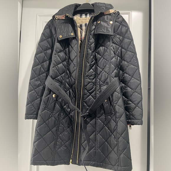 Burberry Woman’s Black Quilted Puffer Jacket - Picture 3 of 12